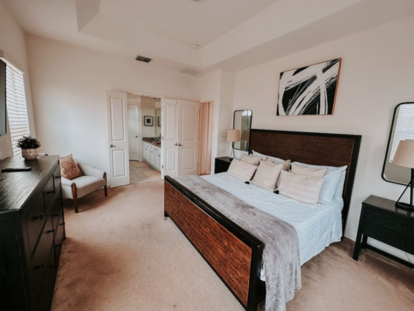 Spacious 5-Bedroom Orlando Home with Private Pool & Resort Amenities